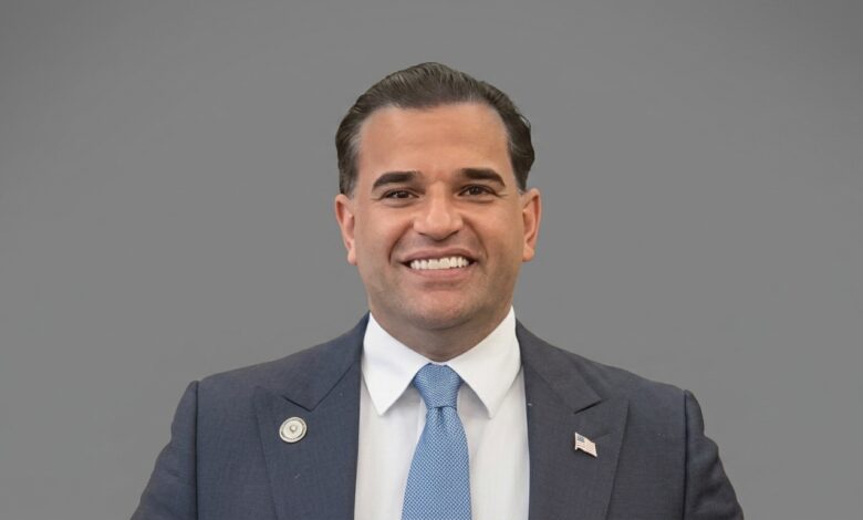 Mark Savaya
